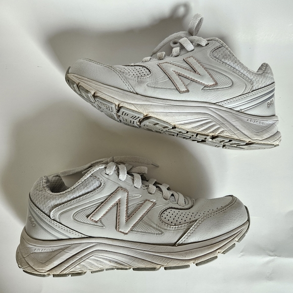 New Balance 840v2 Walking Shoes - Picture 8 of 13